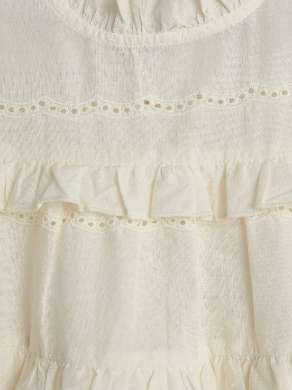 Sleeveless Frill Blouse - Off White | 100486 Frida