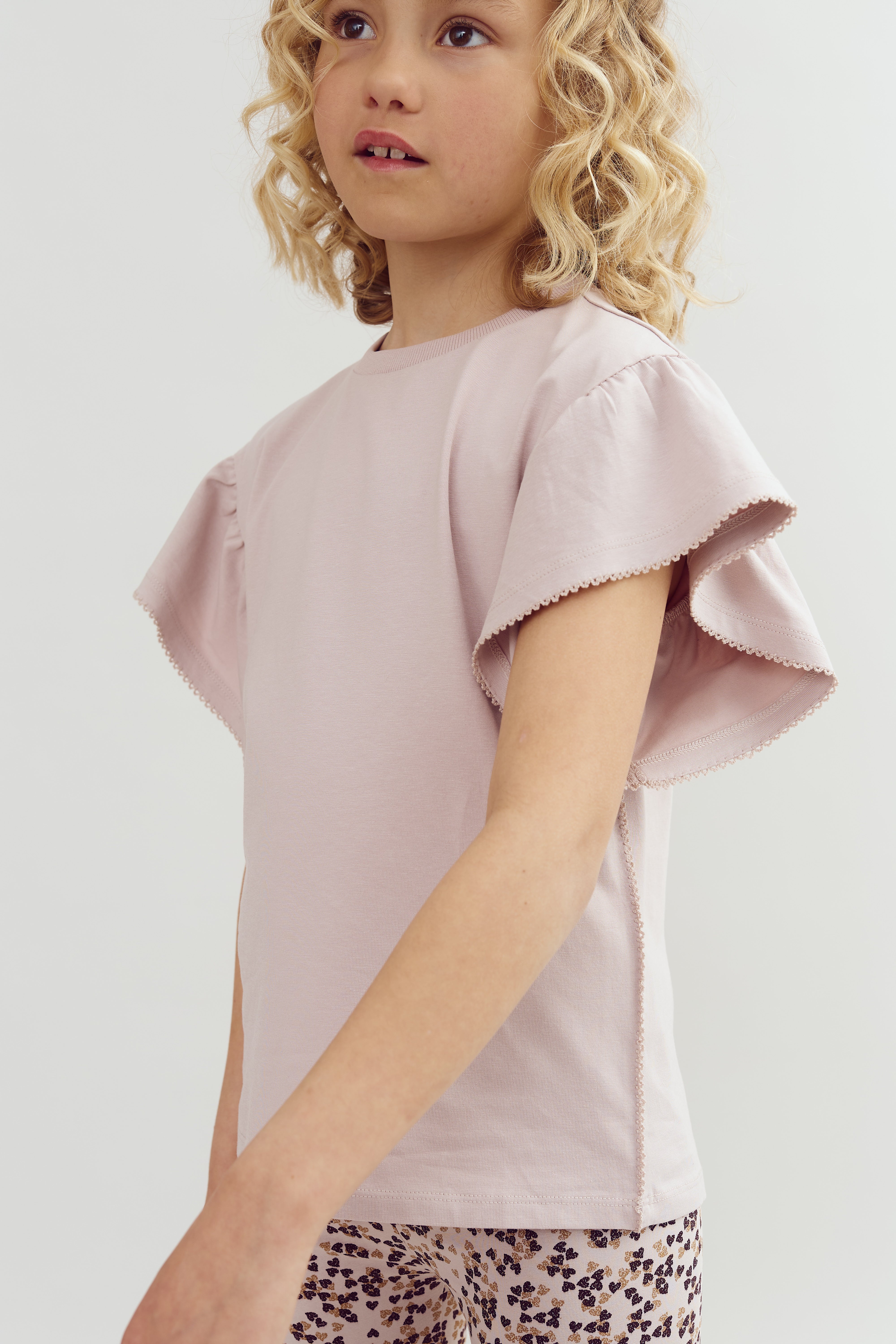 Ruffle Sleeve T-Shirt w. Picot stitch - Tween - Light Purple | 100385 Vilde