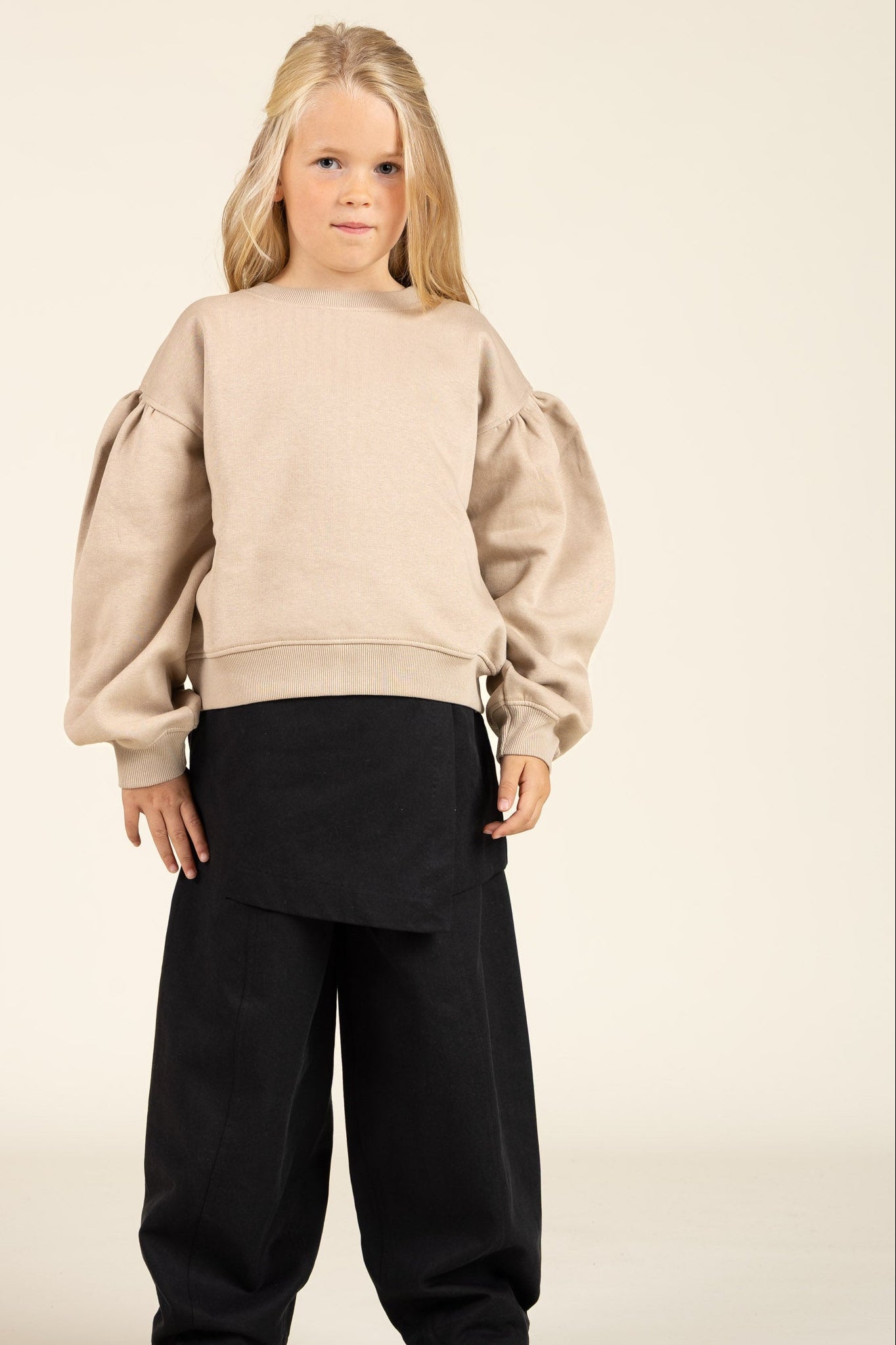 Barrel-leg Tencel Trousers - Tween - Black | 100133 Asta