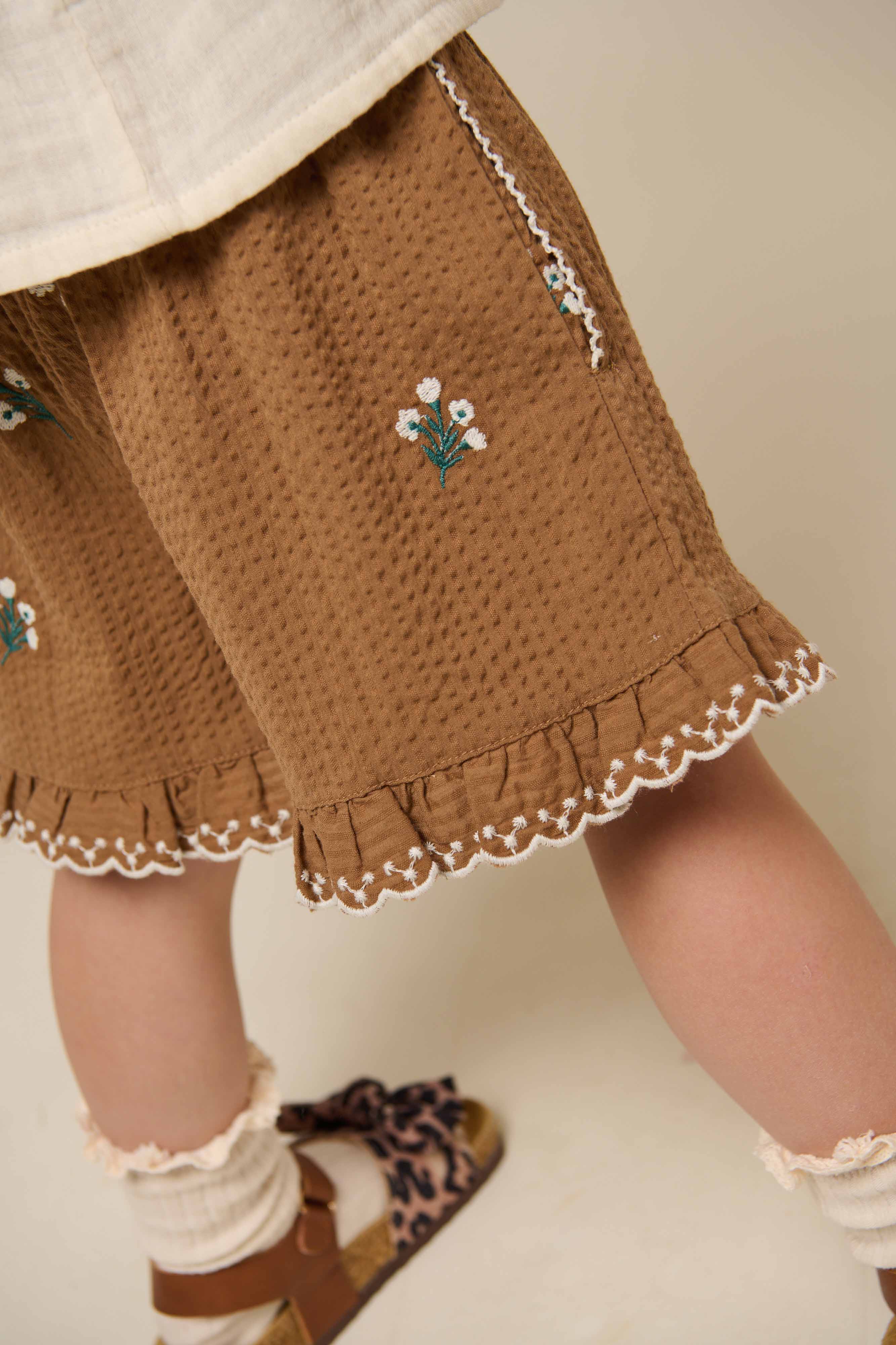 Embroidered Seersucker Shorts - Kids - Coconut | 100986 Nora