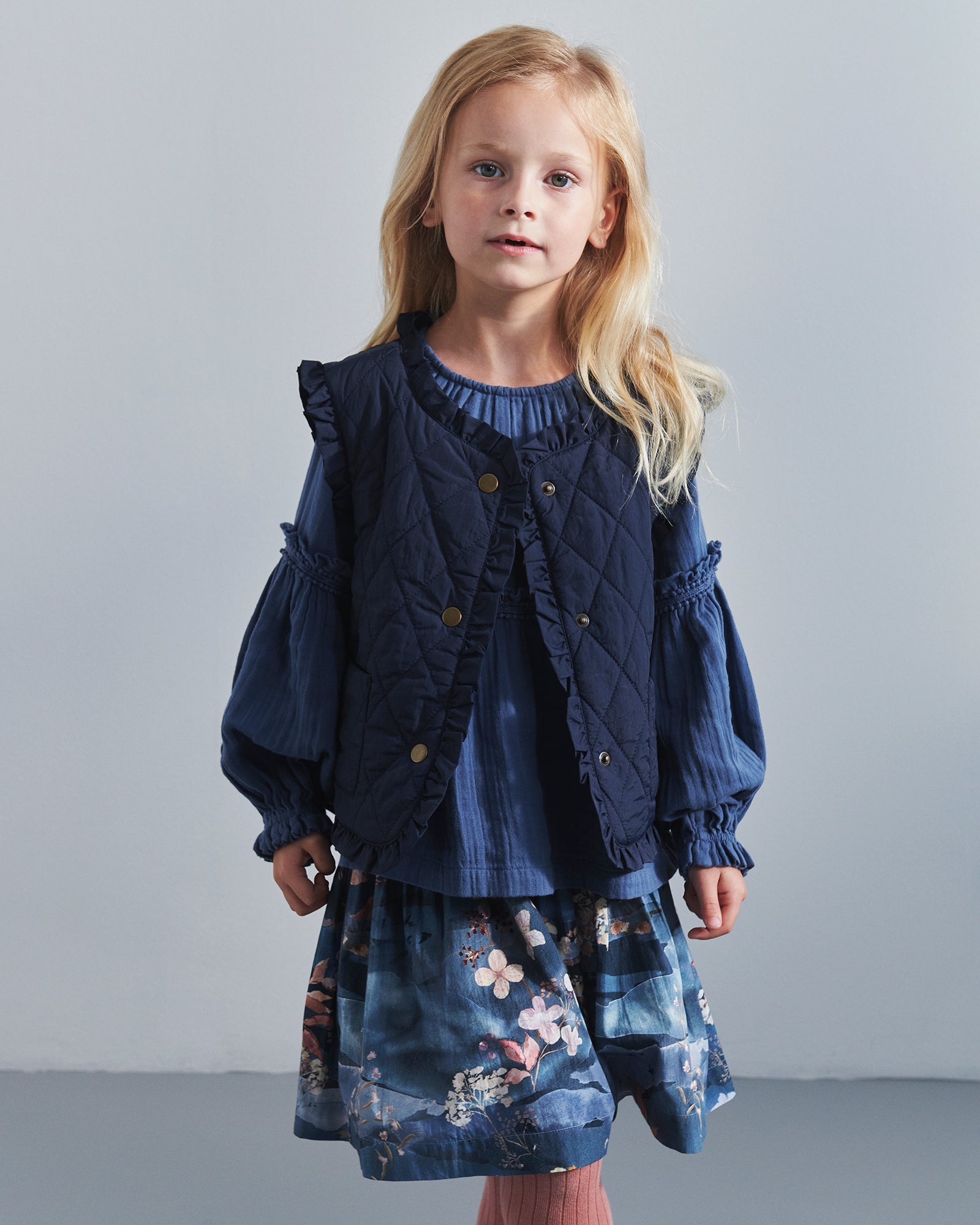 Quilted Gilet w. Frills - Kids - Navy